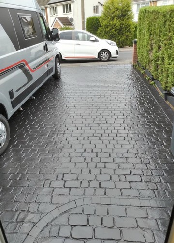 Imprinted concrete driveway - imprinted,