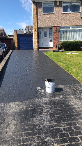 Imprinted concrete coloured